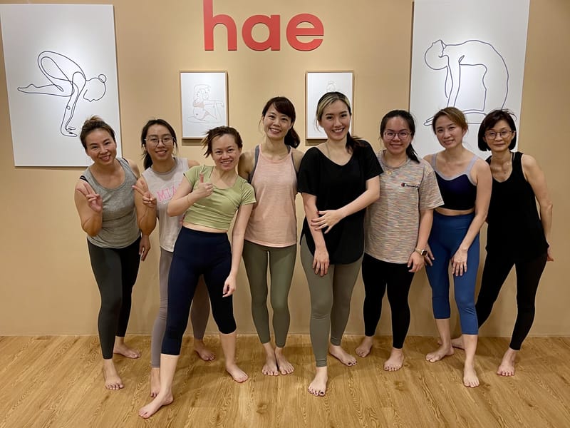 A mat yoga class group at Hae Studio (3 of 4)